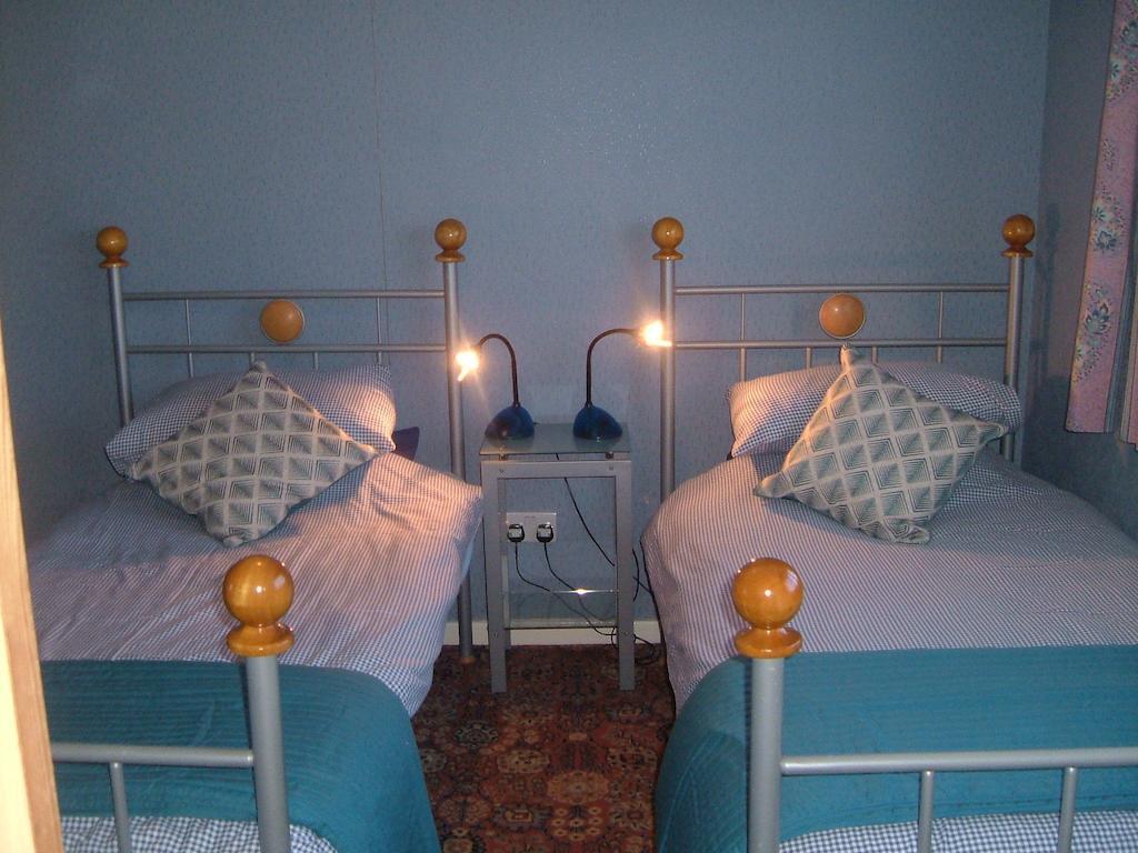Tremains Guest House Bridgend  Ruang foto